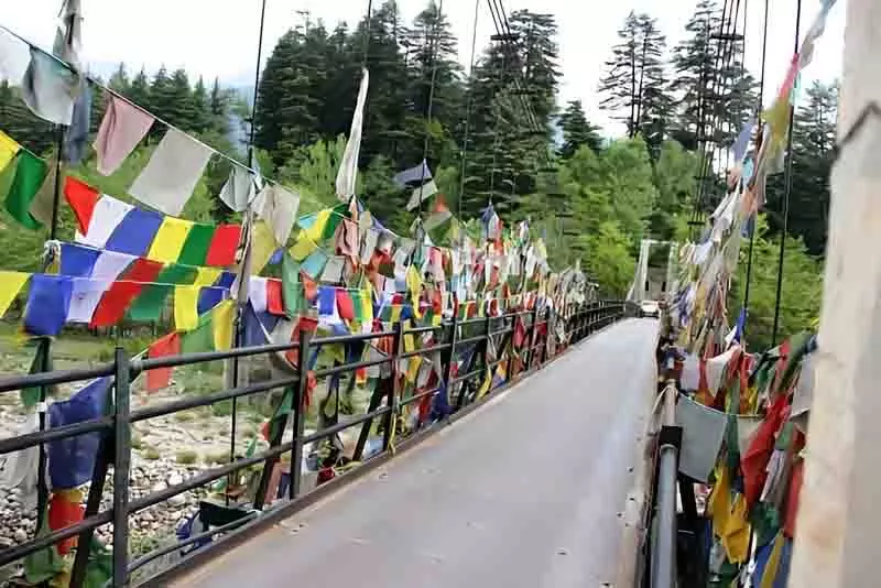 Manali के पास 15 मील पुल 4 दिनों तक बंद रहेगा Manali के पास 15 मील पुल 4 दिनों तक बंद रहेगा