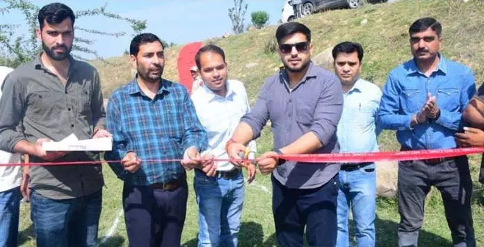 DC राजौरी ने संग्रहण-सह-पृथक्करण शेड का उद्घाटन किया DC राजौरी ने संग्रहण-सह-पृथक्करण शेड का उद्घाटन किया