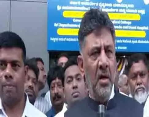 DK शिवकुमार ने अधिकारियों को बेंगलुरु की झीलों में सीवेज का पानी जाने से रोकने का दिया निर्देश DK शिवकुमार ने अधिकारियों को बेंगलुरु की झीलों में सीवेज का पानी जाने से रोकने का दिया निर्देश