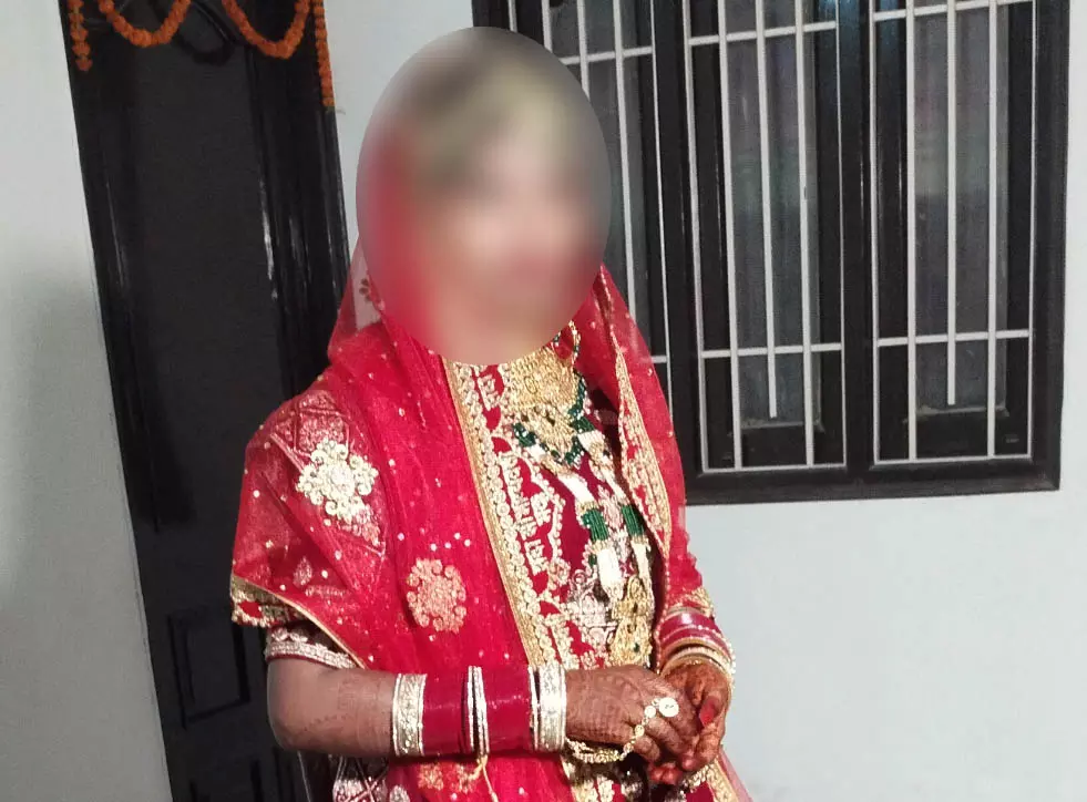 उतारा मौत के घाट दहेज के लिए नवविवाहिता को, चुपके से अंतिम संस्कार की कोशिश नाकाम, पुलिस पहुंची उतारा मौत के घाट दहेज के लिए नवविवाहिता को, चुपके से अंतिम संस्कार की कोशिश नाकाम, पुलिस पहुंची
