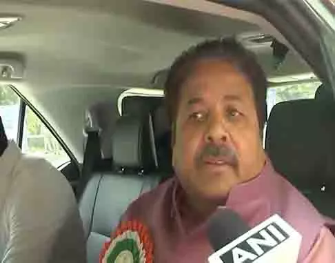 कांग्रेस MP राजीव शुक्ला ने अमेरिकी टैरिफ पर कहा, अर्थव्यवस्था गलत दिशा में जा रही कांग्रेस MP राजीव शुक्ला ने अमेरिकी टैरिफ पर कहा, अर्थव्यवस्था गलत दिशा में जा रही