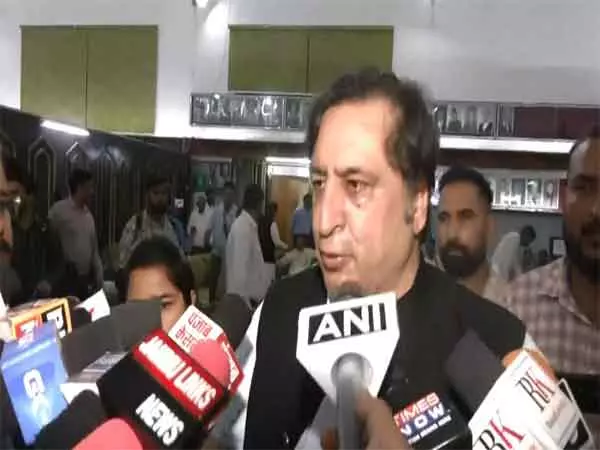 J&K Assembly: विपक्षी विधायकों ने स्पीकर अब्दुल रहीम राठेर को हटाने के लिए नोटिस पेश किया J&K Assembly: विपक्षी विधायकों ने स्पीकर अब्दुल रहीम राठेर को हटाने के लिए नोटिस पेश किया