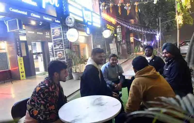 Chandigarh प्रशासन ने उपनियमों के उल्लंघन पर जुर्माने में 200 गुना वृद्धि का प्रस्ताव रखा Chandigarh प्रशासन ने उपनियमों के उल्लंघन पर जुर्माने में 200 गुना वृद्धि का प्रस्ताव रखा