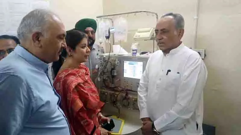 Gurdaspur अस्पताल को मिली नई प्लेटलेट मशीन, मरीजों को मिली राहत Gurdaspur अस्पताल को मिली नई प्लेटलेट मशीन, मरीजों को मिली राहत