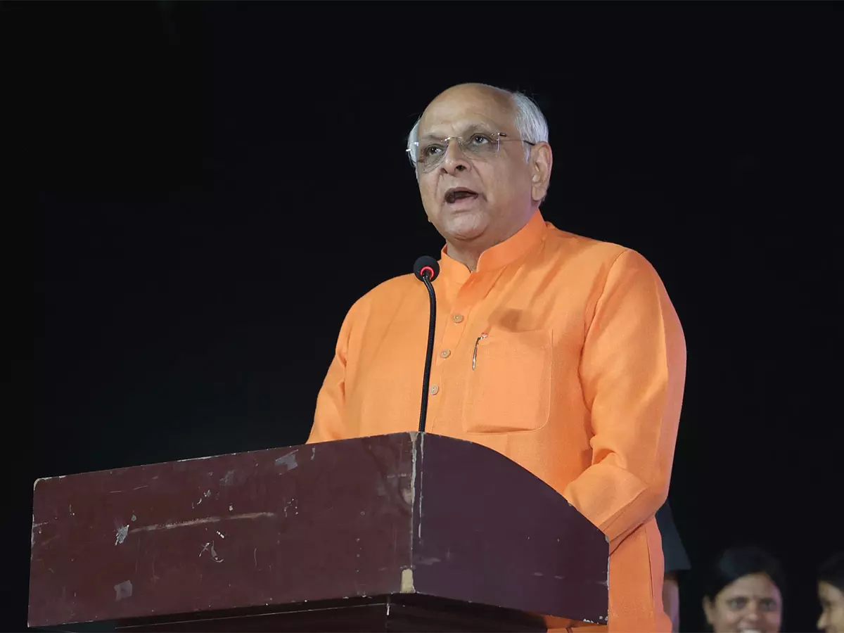 गुजरात सरकार ने आम नागरिकों और संपत्ति मालिकों की सुविधा बढ़ाने के लिए सार्वजनिक दरें कम कीं गुजरात सरकार ने आम नागरिकों और संपत्ति मालिकों की सुविधा बढ़ाने के लिए सार्वजनिक दरें कम कीं