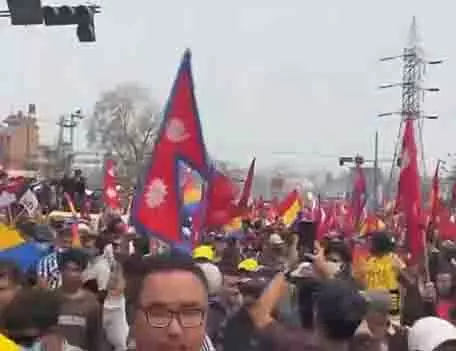 राजशाही समर्थक RPP ने काठमांडू में प्रतिबंध, विरोध प्रदर्शन की अवहेलना की राजशाही समर्थक RPP ने काठमांडू में प्रतिबंध, विरोध प्रदर्शन की अवहेलना की
