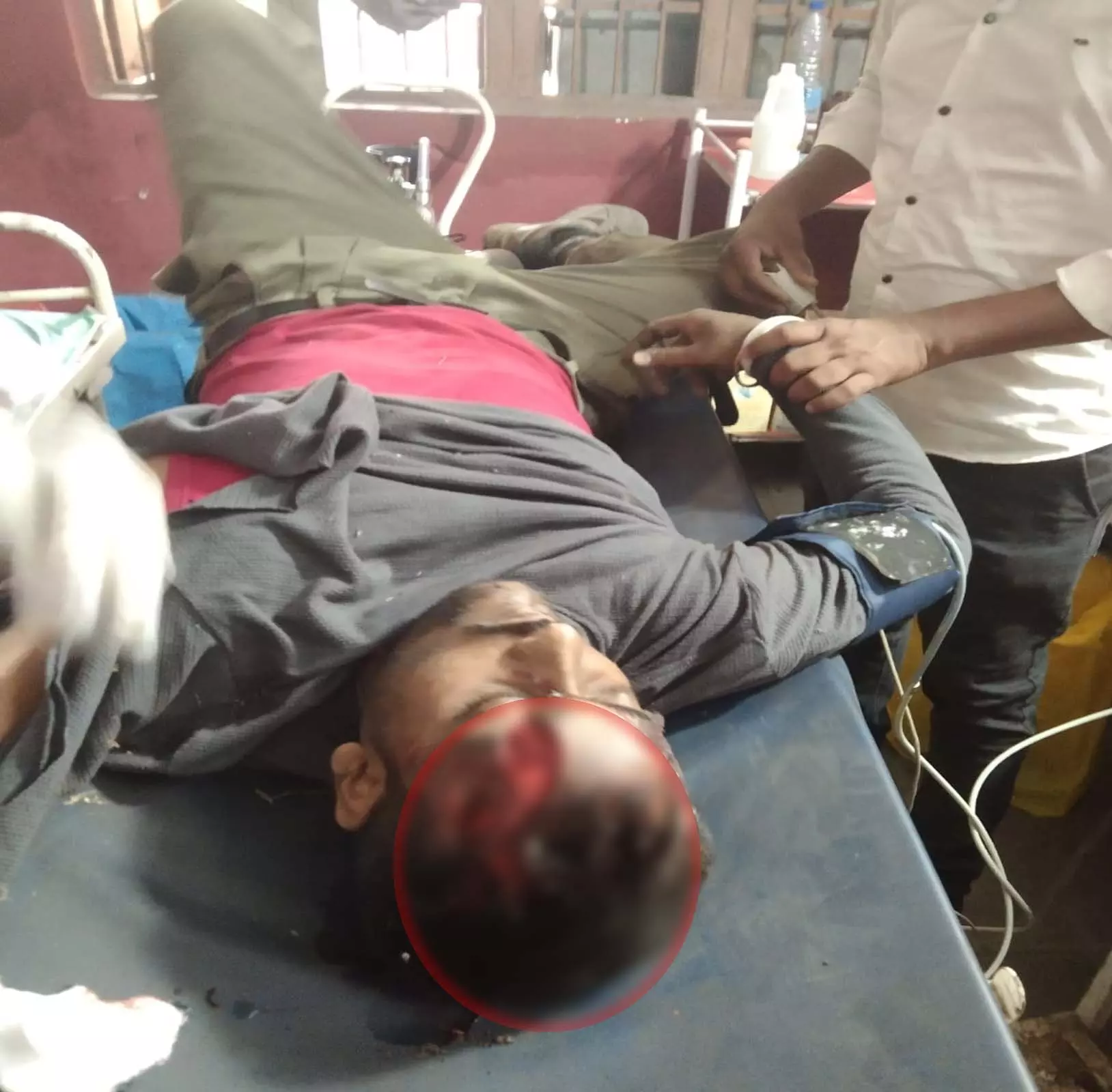 रायपुर में दर्दनाक सड़क हादसा, घायल युवक की इलाज के दौरान मौत रायपुर में दर्दनाक सड़क हादसा, घायल युवक की इलाज के दौरान मौत