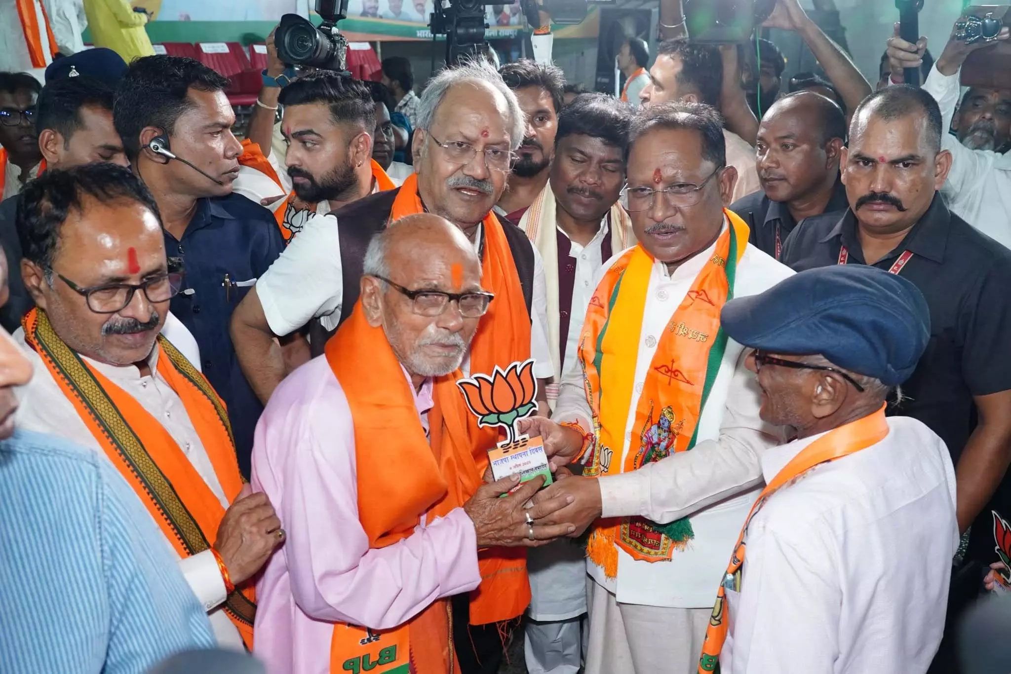 संगठन पहले, व्यक्ति बाद में, यही भाजपा की पहचान है: बृजमोहन अग्रवाल संगठन पहले, व्यक्ति बाद में, यही भाजपा की पहचान है: बृजमोहन अग्रवाल