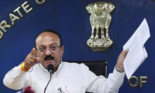 Delhi में निजी स्कूलों की मनमानी फीस वृद्धि पर सरकार ने कड़ी कार्रवाई की
