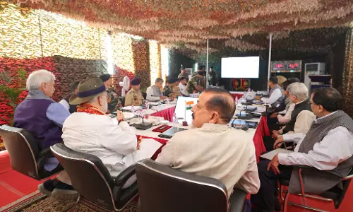गृह मंत्री अमित शाह मंगलवार को कश्मीर में करेंगे सुरक्षा समीक्षा बैठक गृह मंत्री अमित शाह मंगलवार को कश्मीर में करेंगे सुरक्षा समीक्षा बैठक