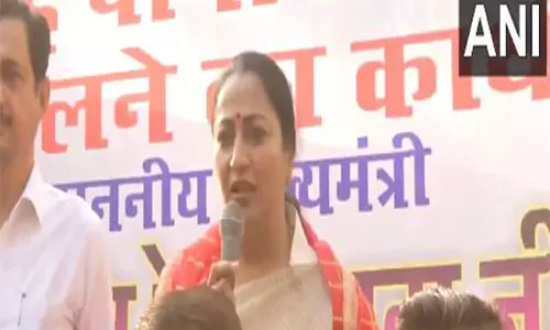 Delhi CM ने शालीमार बाग में कई विकास परियोजनाओं का उद्घाटन किया Delhi CM ने शालीमार बाग में कई विकास परियोजनाओं का उद्घाटन किया