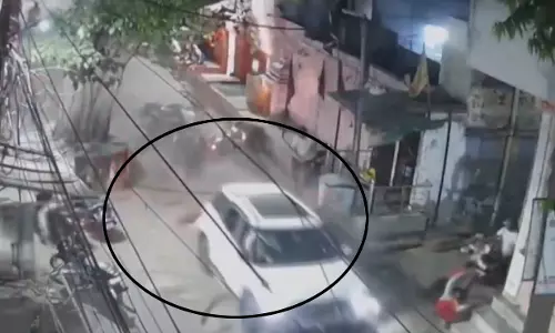 हिट-एंड-रन LIVE वीडियो, 2 की मौत हुई, दहला देगा मंजर