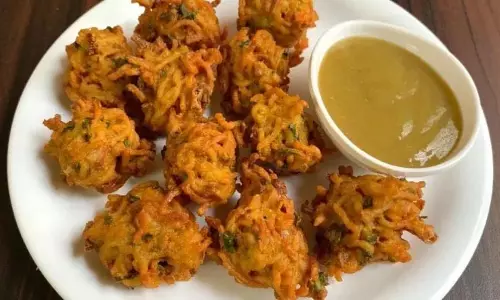 Lachha Aloo Pakora :शाम के नाश्ते के लिए बनाएं क्रिस्पी लच्छा आलू पकोड़ा