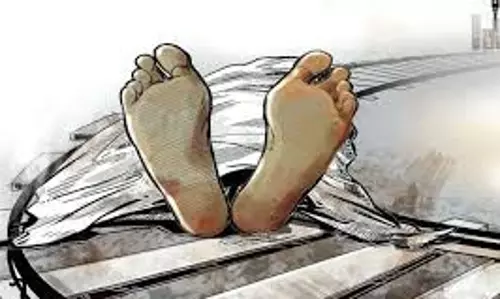 Mirzapur: संदिग्ध हालात में युवक का शव ट्रैक किनारे मिला Mirzapur: संदिग्ध हालात में युवक का शव ट्रैक किनारे मिला