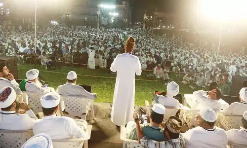 Kerala: जामिया नूरिया से असगरअली फैजी को हटाए जाने के खिलाफ विरोध रैली Kerala: जामिया नूरिया से असगरअली फैजी को हटाए जाने के खिलाफ विरोध रैली