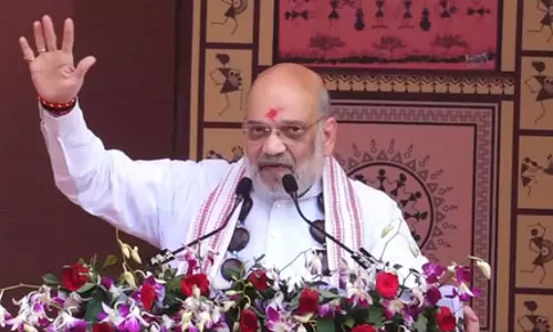 तीन संगठनों ने हुर्रियत का साथ छोड़ा, अमित शाह बोले - यह भारत के संविधान में लोगों का विश्वास तीन संगठनों ने हुर्रियत का साथ छोड़ा, अमित शाह बोले - यह भारत के संविधान में लोगों का विश्वास