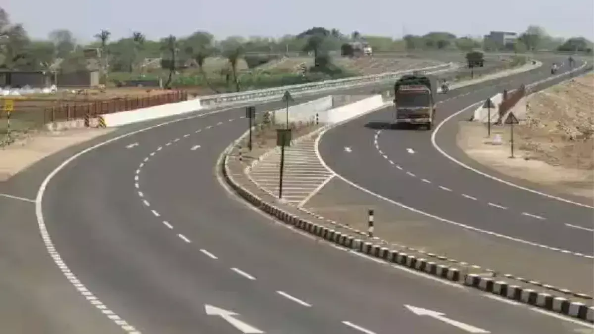 Kerala को राष्ट्रीय राजमार्ग विकास के लिए बड़ा हिस्सा मिला, लेकिन खर्च करने में कठिनाई