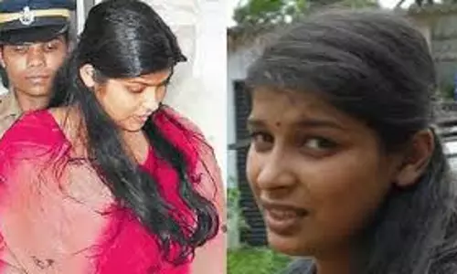 Kerala : शेरीन की माफी में देरी की संभावना पैरोल देने में मनमानी का आरोप Kerala : शेरीन की माफी में देरी की संभावना पैरोल देने में मनमानी का आरोप