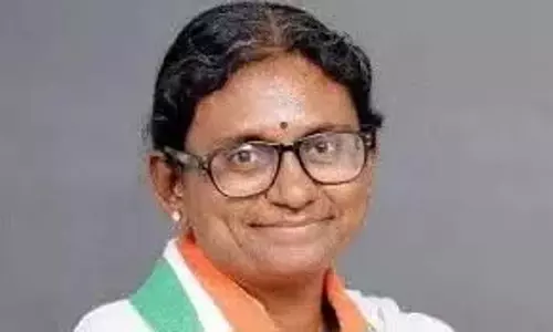 Telangana: प्रशासनिक मामलों में नटराजन के सीधे हस्तक्षेप से नाराजगी Telangana: प्रशासनिक मामलों में नटराजन के सीधे हस्तक्षेप से नाराजगी