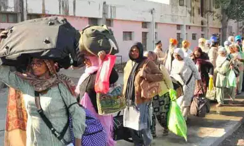 पाकिस्तान में Khalsa Sajna दिवस समारोह के लिए 1,942 सिख तीर्थयात्रियों को वीजा दिया