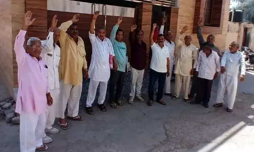 Haryana :  भिवानी इलाके में दूषित पेयजल आपूर्ति के खिलाफ निवासियों ने किया प्रदर्शन
