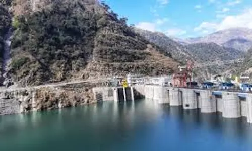 Dehradun: नदियों के घटते जलस्तर से बिजली उत्पादन में गिरावट, बढ़ी चिंता Dehradun: नदियों के घटते जलस्तर से बिजली उत्पादन में गिरावट, बढ़ी चिंता