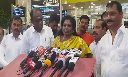 विजय, बिना कुछ जाने मत बोलो; गैस की कीमतों में बढ़ोतरी बहुत मामूली है - Tamilisai विजय, बिना कुछ जाने मत बोलो; गैस की कीमतों में बढ़ोतरी बहुत मामूली है - Tamilisai