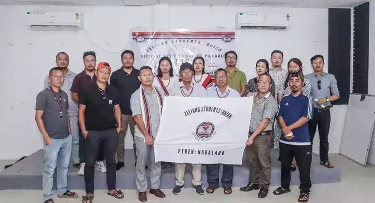 Nagaland : ज़ेलियांग छात्र संघ ने मूल गांव के दौरे को हरी झंडी दिखाई Nagaland : ज़ेलियांग छात्र संघ ने मूल गांव के दौरे को हरी झंडी दिखाई