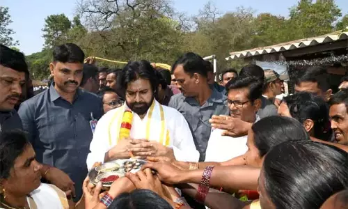 हम कुरीडी गांव को एक आदर्श पर्यटन स्थल के रूप में विकसित करेंगे: Pawan Kalyan हम कुरीडी गांव को एक आदर्श पर्यटन स्थल के रूप में विकसित करेंगे: Pawan Kalyan