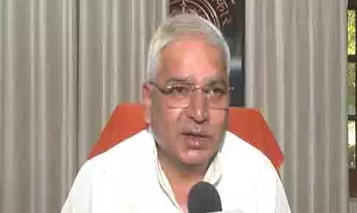 हर किसी को विरोध करने का अधिकार है: UP के मंत्री मयंकेश्वर शरण सिंह ने वक्फ संशोधन अधिनियम पर कहा हर किसी को विरोध करने का अधिकार है: UP के मंत्री मयंकेश्वर शरण सिंह ने वक्फ संशोधन अधिनियम पर कहा
