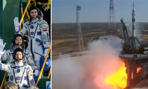 NASA के अंतरिक्ष यात्री 8 महीने के लिए ISS के लिए रवाना हुए
