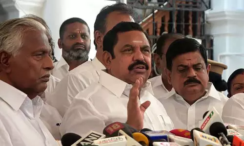 नीट छूट पर सर्वदलीय बैठक: AIADMK ने किया बहिष्कार नीट छूट पर सर्वदलीय बैठक: AIADMK ने किया बहिष्कार