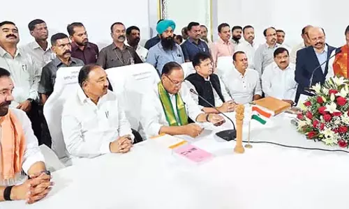 Telangana: सात एमएलसी ने शपथ ली