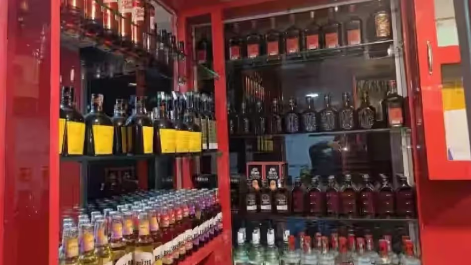 Assam : गुवाहाटी में शराब की दुकानें रात 11 बजे तक खुली रहेंगी Assam : गुवाहाटी में शराब की दुकानें रात 11 बजे तक खुली रहेंगी