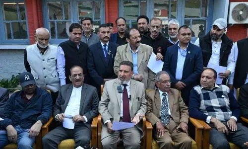 वक्फ संशोधन विधेयक को लेकर सुप्रीम कोर्ट जाएगी अपनी पार्टी: Bukhari वक्फ संशोधन विधेयक को लेकर सुप्रीम कोर्ट जाएगी अपनी पार्टी: Bukhari