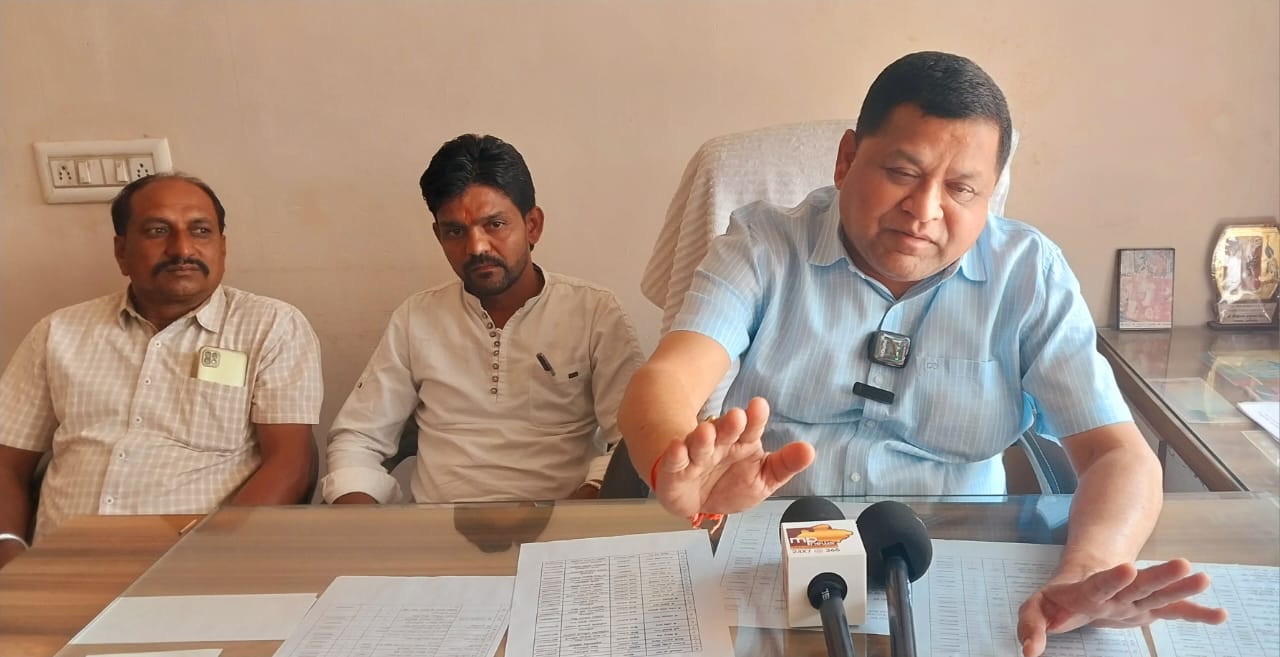 आदिवासी जिलों मे महापंचायत कार्यक्रम की आगामी रुपरेखा ओर रणनीति तैयार की जाएंगी: Mahesh Patel