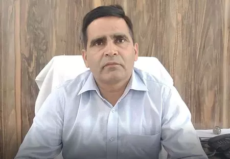 करनाल: गेहूं की कटाई के बाद फसल अवशेषों में आग लगाने वाले किसानों पर होगी कार्रवाई, वसूला जाएगा 30 हजार तक का जुर्माना! करनाल: गेहूं की कटाई के बाद फसल अवशेषों में आग लगाने वाले किसानों पर होगी कार्रवाई, वसूला जाएगा 30 हजार तक का जुर्माना!