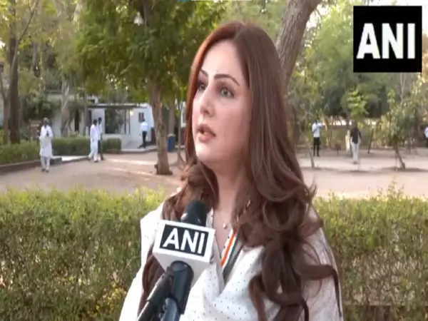 कांग्रेस की मुमताज पटेल ने Kangana Ranaut पर निशाना साधा कांग्रेस की मुमताज पटेल ने Kangana Ranaut पर निशाना साधा