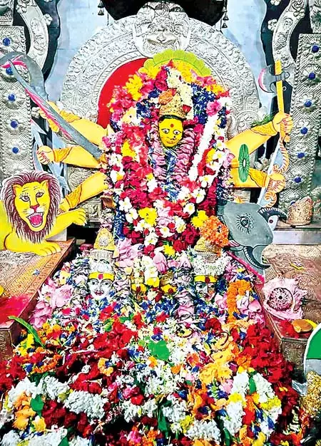 Odisha: आराध्य देवी मां तारातारिणी शक्ति पीठम की चैत्र धूमधाम से संपन्न हुई Odisha: आराध्य देवी मां तारातारिणी शक्ति पीठम की चैत्र धूमधाम से संपन्न हुई