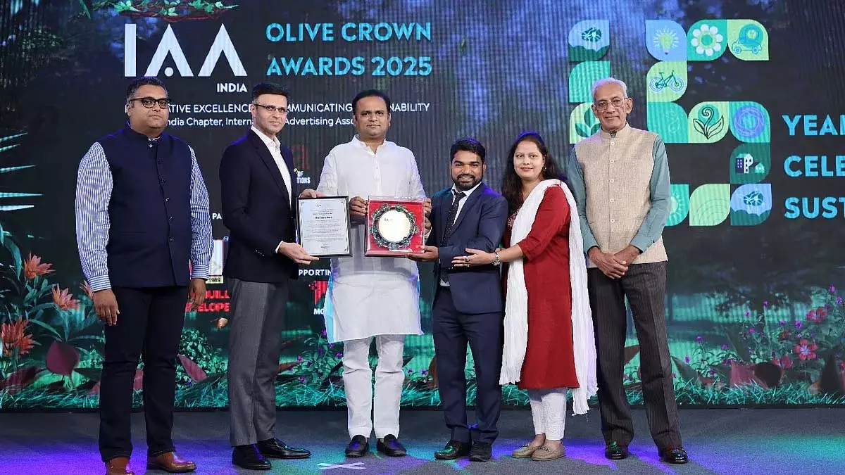 Mumbai : कार्यकर्ता धर्मेश बरई को ऑलिव क्राउन अवार्ड्स में ‘ग्रीन क्रूसेडर ऑफ द ईयर’ नामित किया Mumbai : कार्यकर्ता धर्मेश बरई को ऑलिव क्राउन अवार्ड्स में ‘ग्रीन क्रूसेडर ऑफ द ईयर’ नामित किया