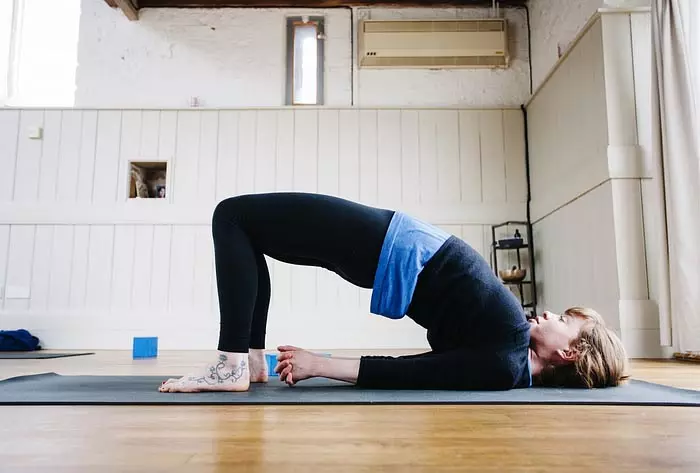 Yoga Tips: हाथ-पैरों में दर्द से राहत दिलाएंगे ये योगासन Yoga Tips: हाथ-पैरों में दर्द से राहत दिलाएंगे ये योगासन