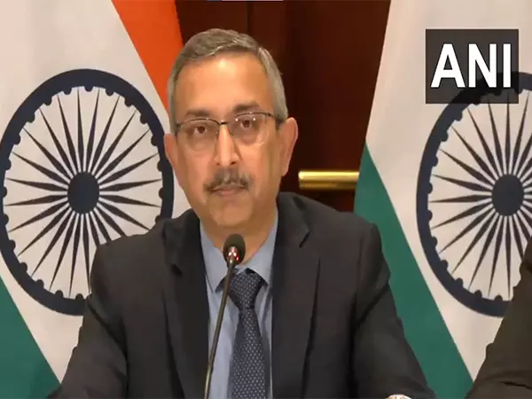 50 वर्षों के संबंधों को चिह्नित करने वाली ऐतिहासिक और गर्मजोशी भरी यात्रा: राष्ट्रपति Murmu की पुर्तगाल यात्रा पर विदेश सचिव लाल 50 वर्षों के संबंधों को चिह्नित करने वाली ऐतिहासिक और गर्मजोशी भरी यात्रा: राष्ट्रपति Murmu की पुर्तगाल यात्रा पर विदेश सचिव लाल