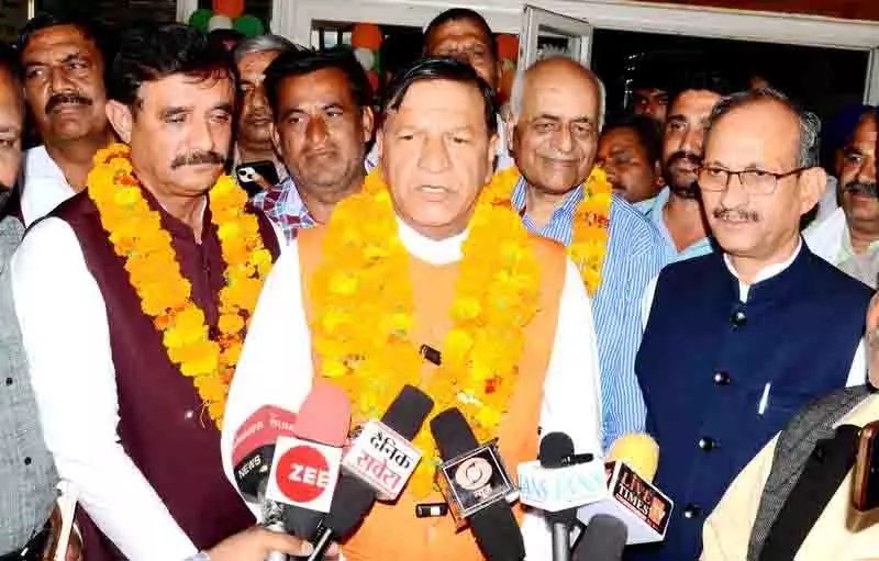 Himachal: 18 लाख लोग भाजपा के सदस्य बने Himachal: 18 लाख लोग भाजपा के सदस्य बने