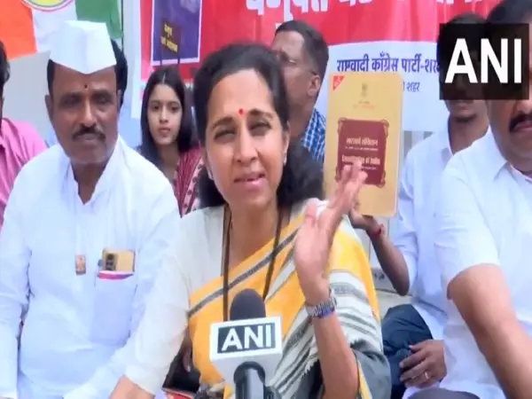 बहुत देरी हुई, लेकिन अमेरिकी टैरिफ पर वाणिज्य मंत्रालय के हस्तक्षेप का स्वागत है: NCP-SCP MP Supriya Sule बहुत देरी हुई, लेकिन अमेरिकी टैरिफ पर वाणिज्य मंत्रालय के हस्तक्षेप का स्वागत है: NCP-SCP MP Supriya Sule