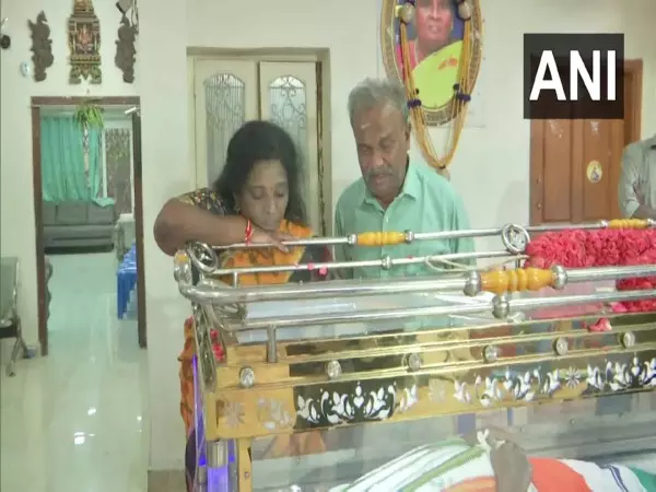 तमिलनाडु राज्यपाल आरएन रवि, CM Stalin ने वरिष्ठ कांग्रेस नेता कुमारी अनंथन को श्रद्धांजलि दी तमिलनाडु राज्यपाल आरएन रवि, CM Stalin ने वरिष्ठ कांग्रेस नेता कुमारी अनंथन को श्रद्धांजलि दी
