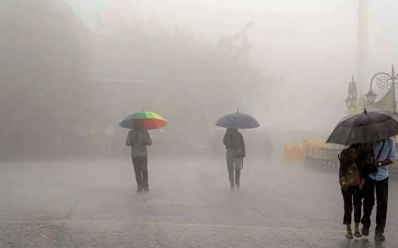 Jaipur: राजस्थान के 14 जिलों में आज आंधी बारिश की संभावना Jaipur: राजस्थान के 14 जिलों में आज आंधी बारिश की संभावना