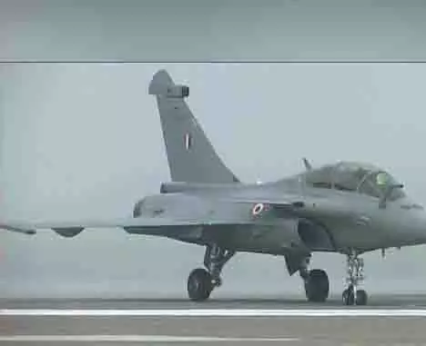 भारत ने अब तक के सबसे बड़े लड़ाकू विमान सौदे को मंजूरी दी: Navy के लिए 26 राफेल मरीन जेट विमानों को मंजूरी भारत ने अब तक के सबसे बड़े लड़ाकू विमान सौदे को मंजूरी दी: Navy के लिए 26 राफेल मरीन जेट विमानों को मंजूरी