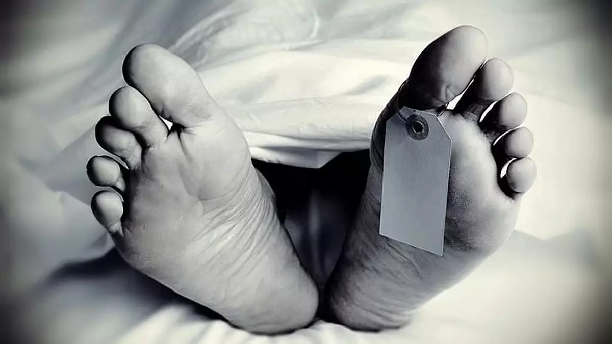 अस्पताल में इंजेक्शन लगाने के बाद महिला की मौत; परिवार ने लापरवाही का आरोप लगाया अस्पताल में इंजेक्शन लगाने के बाद महिला की मौत; परिवार ने लापरवाही का आरोप लगाया