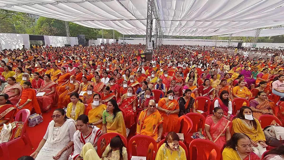इंदौर में ऐतिहासिक विश्व नवकार मंत्र दिवस मनाया: PM Modi ने श्रद्धालुओं को वर्चुअली संबोधित किया इंदौर में ऐतिहासिक विश्व नवकार मंत्र दिवस मनाया: PM Modi ने श्रद्धालुओं को वर्चुअली संबोधित किया