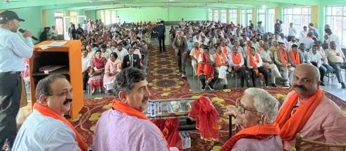 Jugal-युद्धवीर गुरु नाभा दास के प्रकाश उत्सव में शामिल हुए Jugal-युद्धवीर गुरु नाभा दास के प्रकाश उत्सव में शामिल हुए